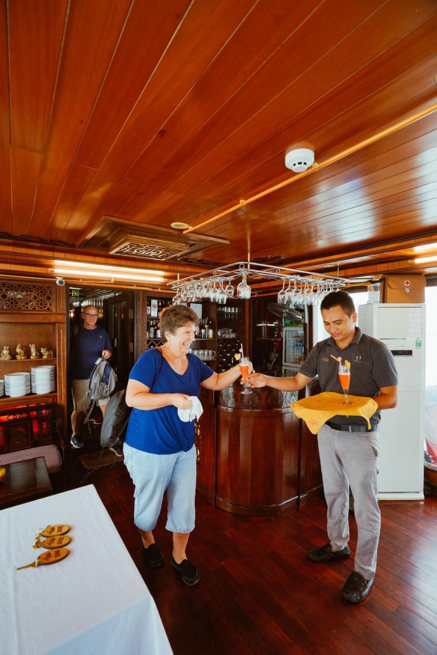 Hotel Renea Cruises Halong Ha Long Exterior foto