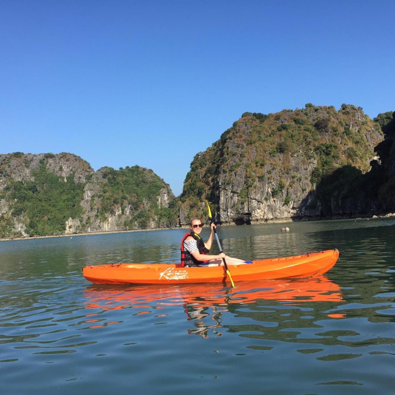 Hotel Renea Cruises Halong Ha Long Exterior foto