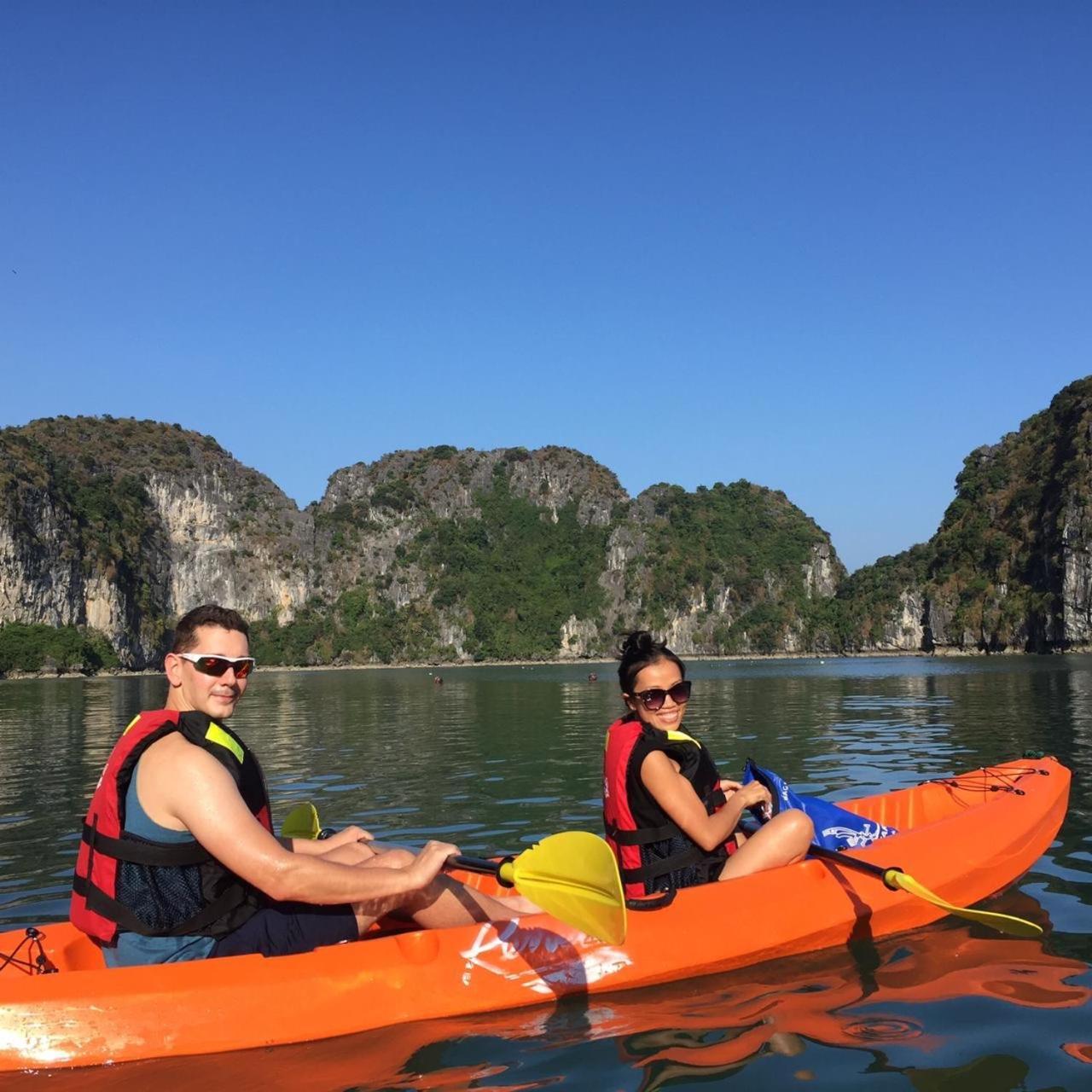Hotel Renea Cruises Halong Ha Long Exterior foto