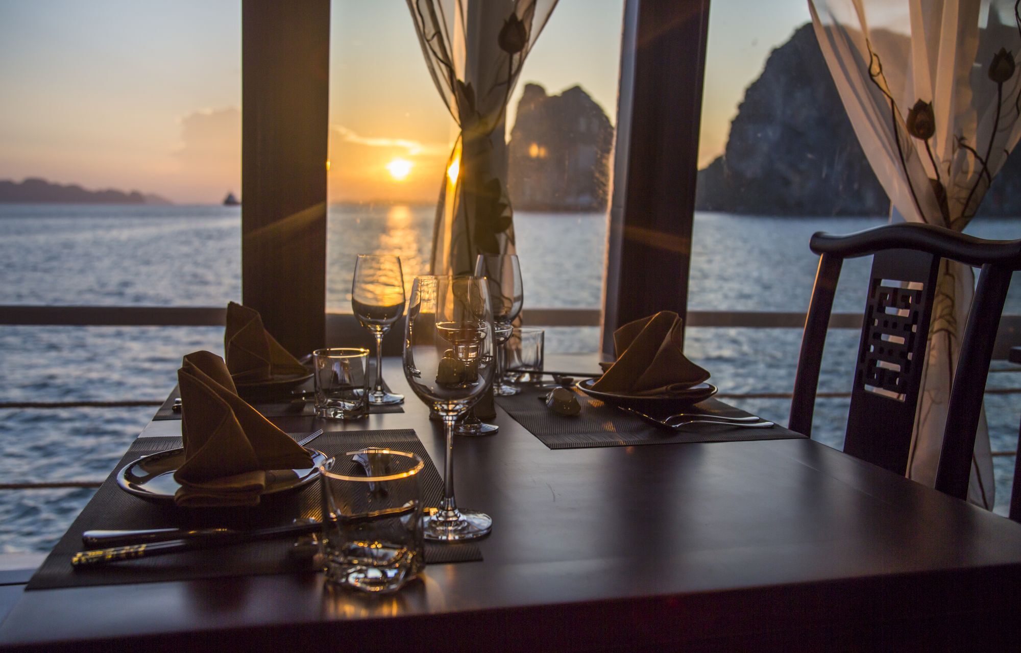 Hotel Renea Cruises Halong Ha Long Exterior foto