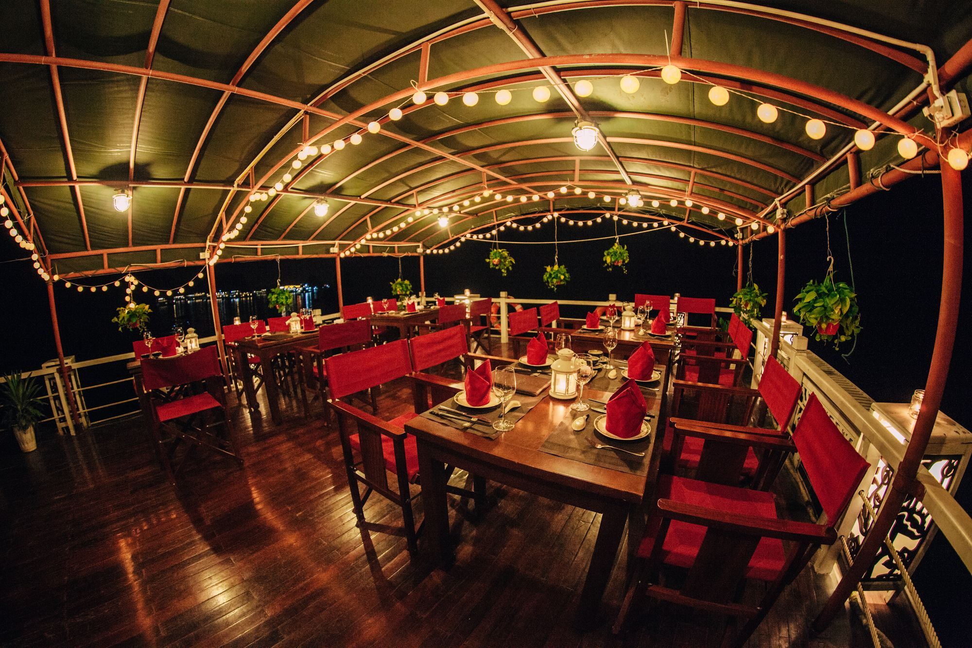 Hotel Renea Cruises Halong Ha Long Exterior foto